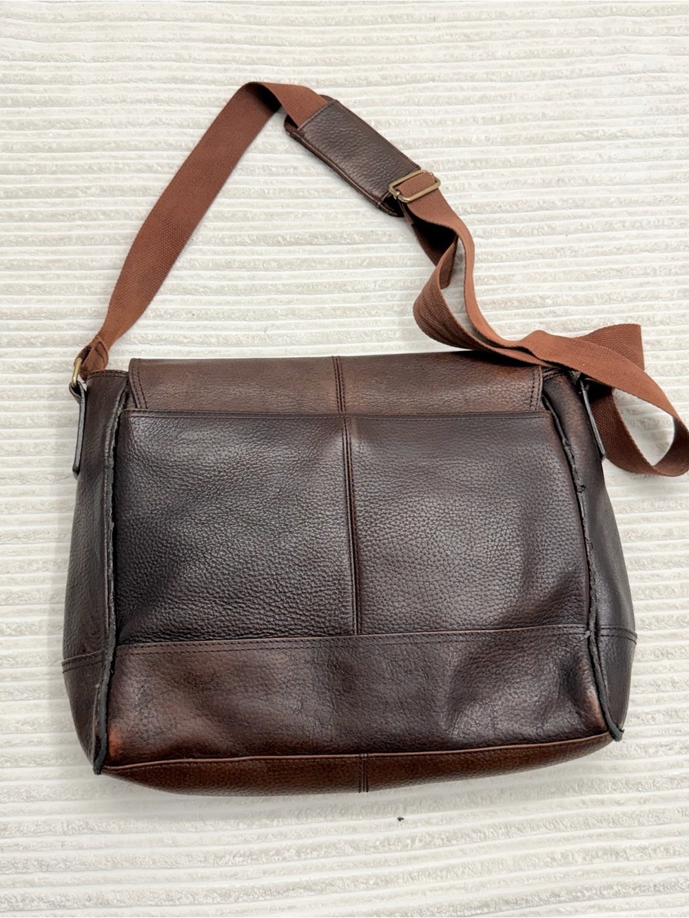Marks & Spencer Brown Leather Messenger Bag - Classic Travel Crossbody - Picture 6 of 9